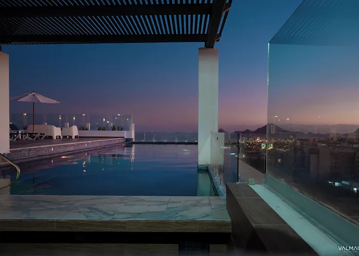 Comfort & Cabos Hotel